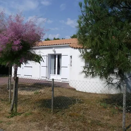 Maison Avec Jardin Clos, Pres De La Et De La Foret, Equipee Pour Famille Et Animaux Admis - Fr-1-194-281 La Faute-sur-Mer